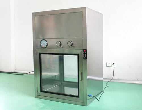 自凈式傳遞窗用于潔凈車間、微細科技、生物實驗室、制藥廠、醫(yī)院、食品加工業(yè)、LCD、電子廠等等一切需要空氣凈化的場所都需要用到傳遞窗等等