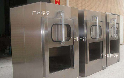 傳遞窗廣泛應(yīng)用于微細(xì)科技、生物實(shí)驗(yàn)室、制藥廠、醫(yī)院、食品加工業(yè)、LCD、電子廠等等一切需要空氣凈化的場(chǎng)所。