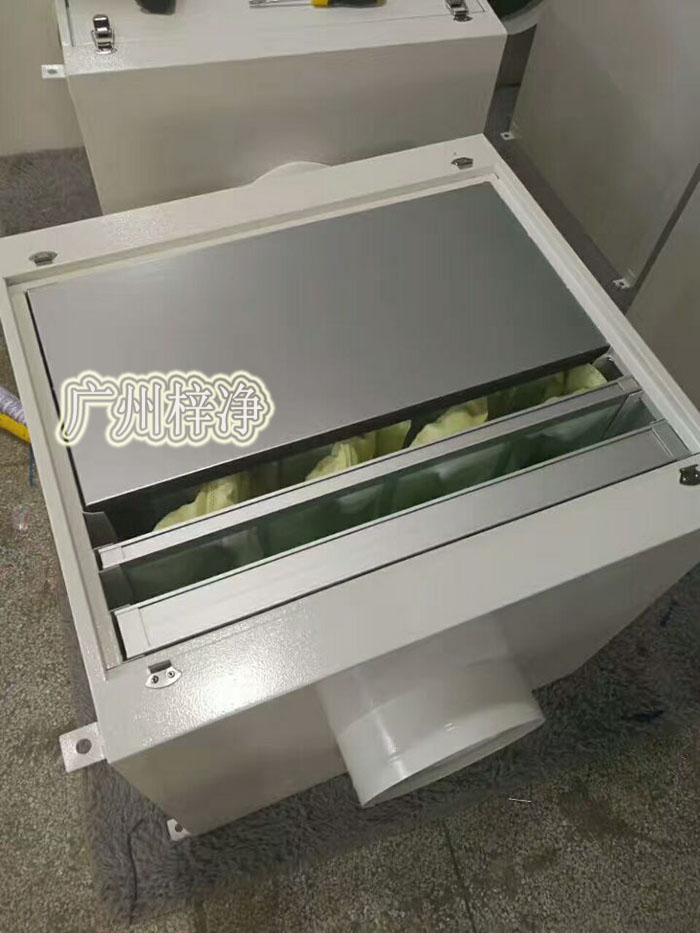 增壓新風(fēng)柜又稱為增壓過濾箱，新風(fēng)機組，鮮風(fēng)柜等