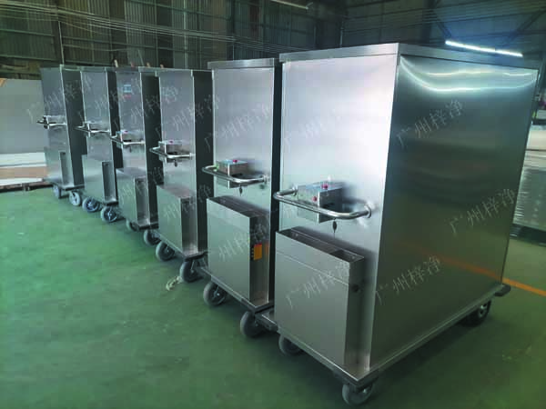 一次性物品電動(dòng)轉(zhuǎn)運(yùn)車采用304拉絲不銹鋼板面板厚度：≥1.2mm,表面作拉絲亞光處理。