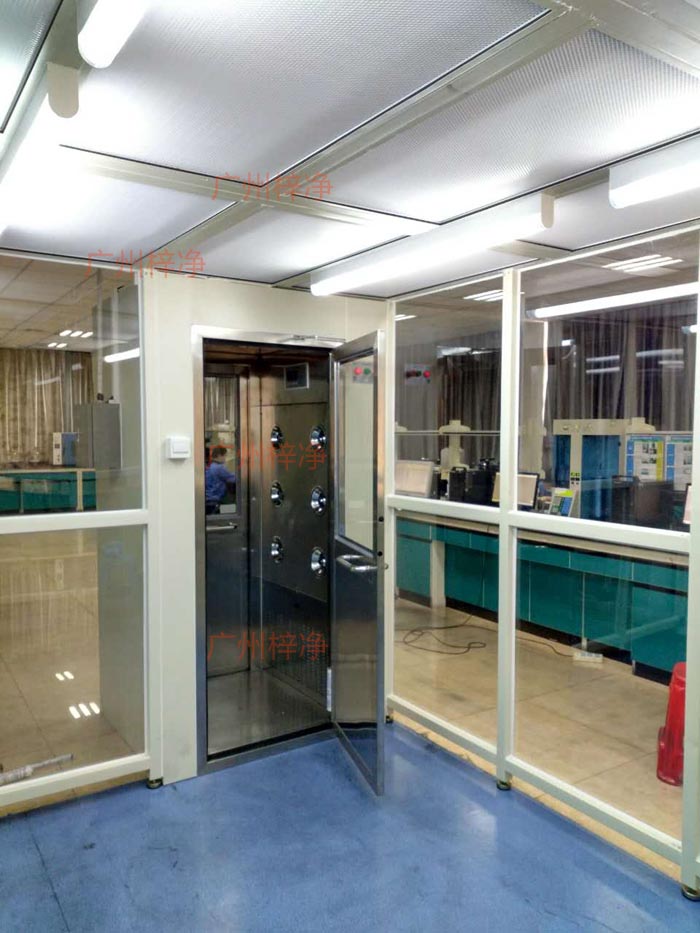 風(fēng)淋室和潔凈棚搭配