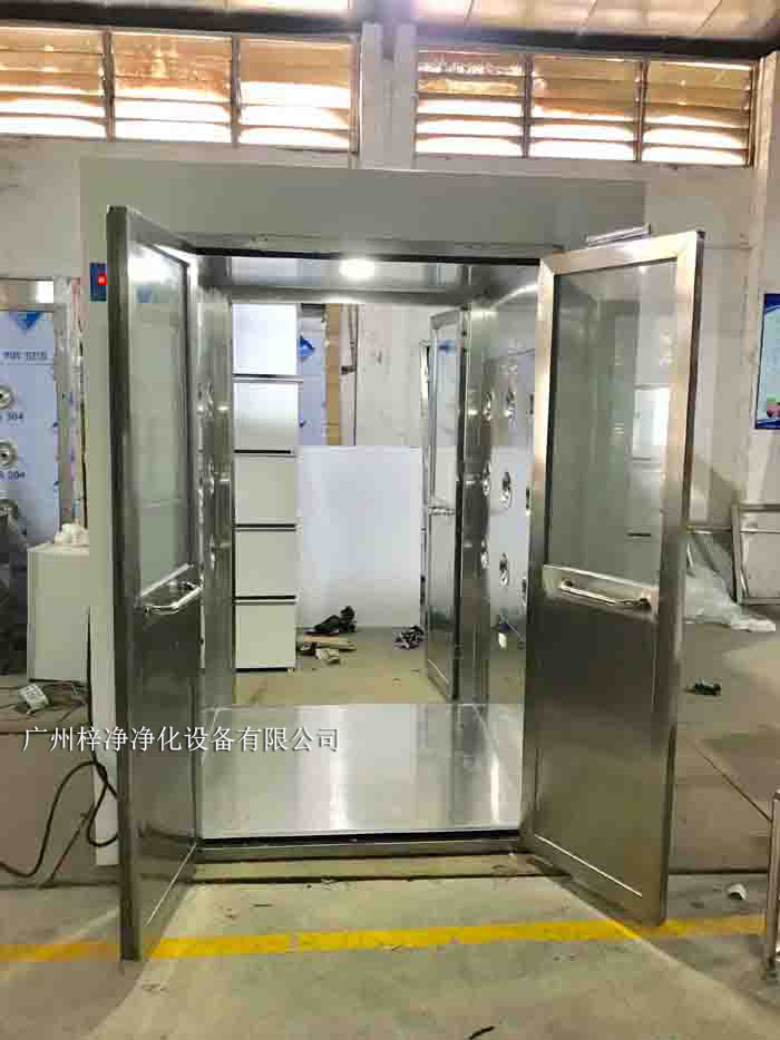風(fēng)淋室僅用于需要進入潔凈室的人員和物品