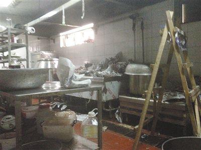 漢麗軒烤肉超市昌平店的后廚環(huán)境。
