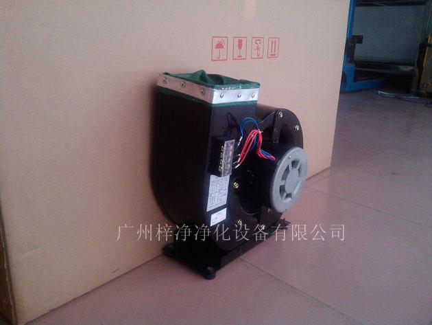 ZJ-240型號風(fēng)淋室風(fēng)機(jī)側(cè)面圖二 ZJ-240型號風(fēng)淋室風(fēng)機(jī)側(cè)面圖二